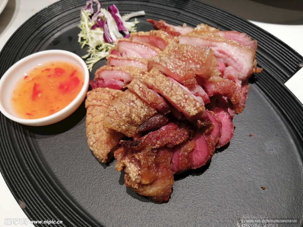 最新咸猪手视频，小巷深处的特色美食探秘之旅