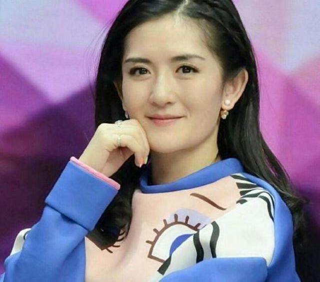 关于谢娜怀孕的消息与公众人物的私密关注边界探讨