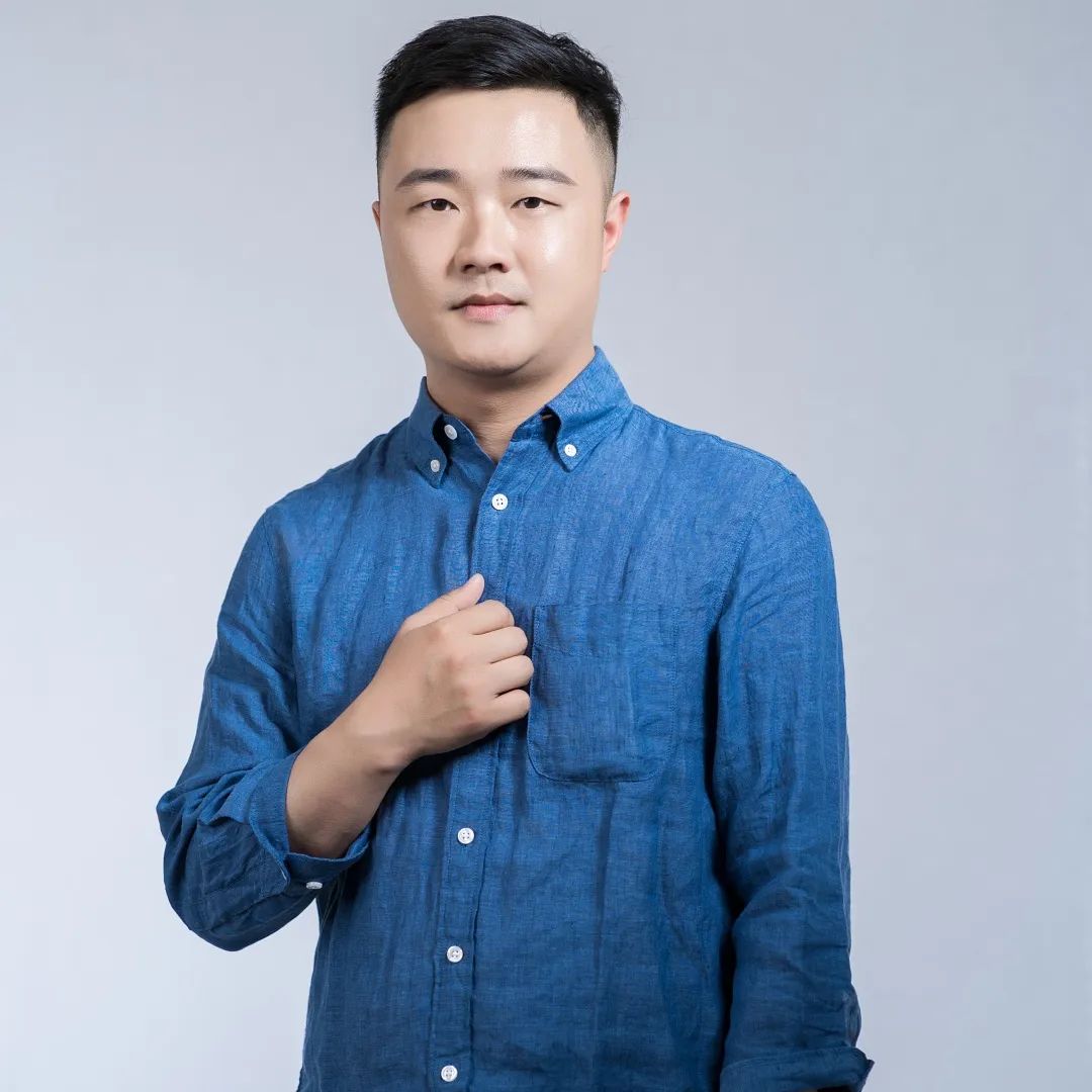 陈壮最新风采，潮流引领者的时尚风向标
