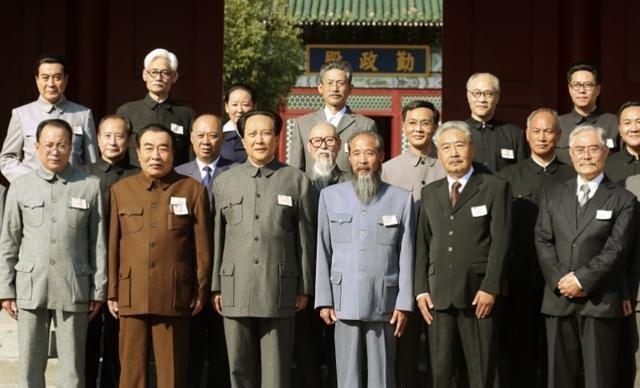 全球时尚语言重塑，最新时尚翻译与潮流变迁追踪